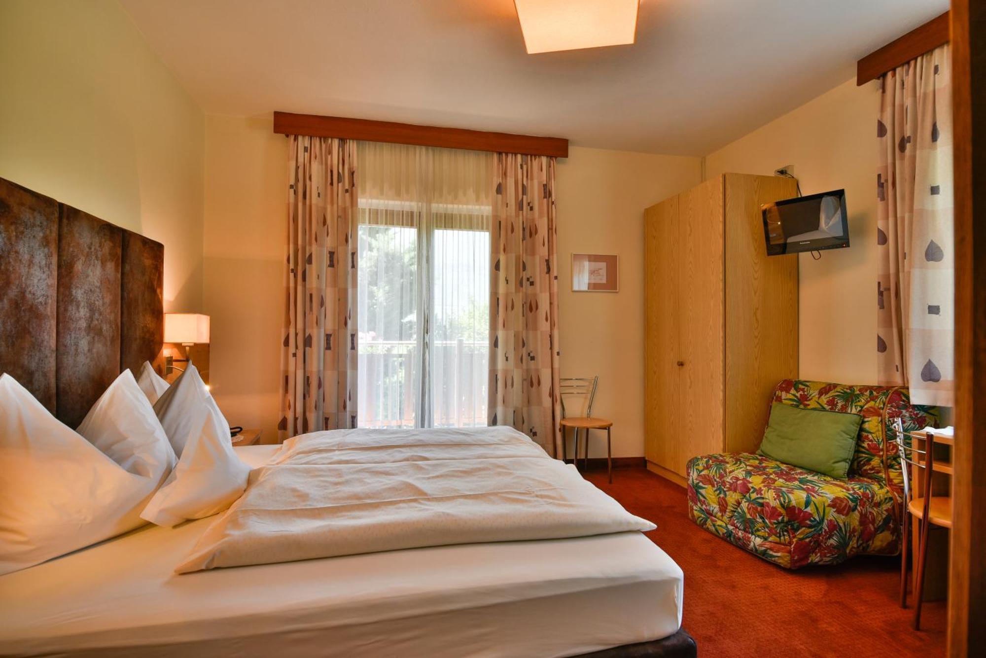 Hotel Villnerhof Egna Ngoại thất bức ảnh